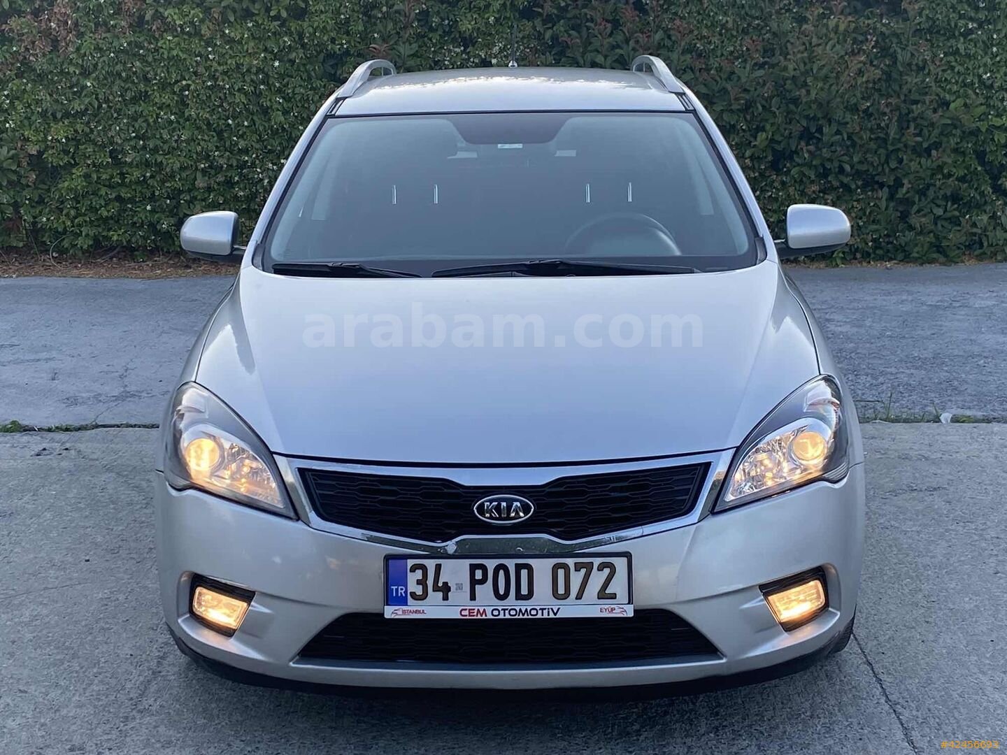 Galeriden Kia Ceed 1.6 CRDi Motion SW 2010 Model İstanbul 220.000 km Gri 3
