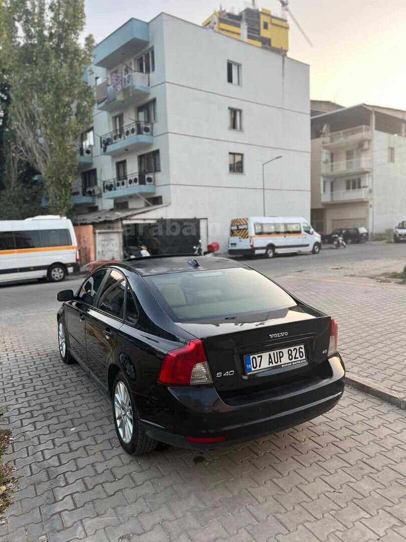 Sahibinden Volvo S40 1.6 D Dynamic 2008 Model İzmir 300.000 km Siyah 6
