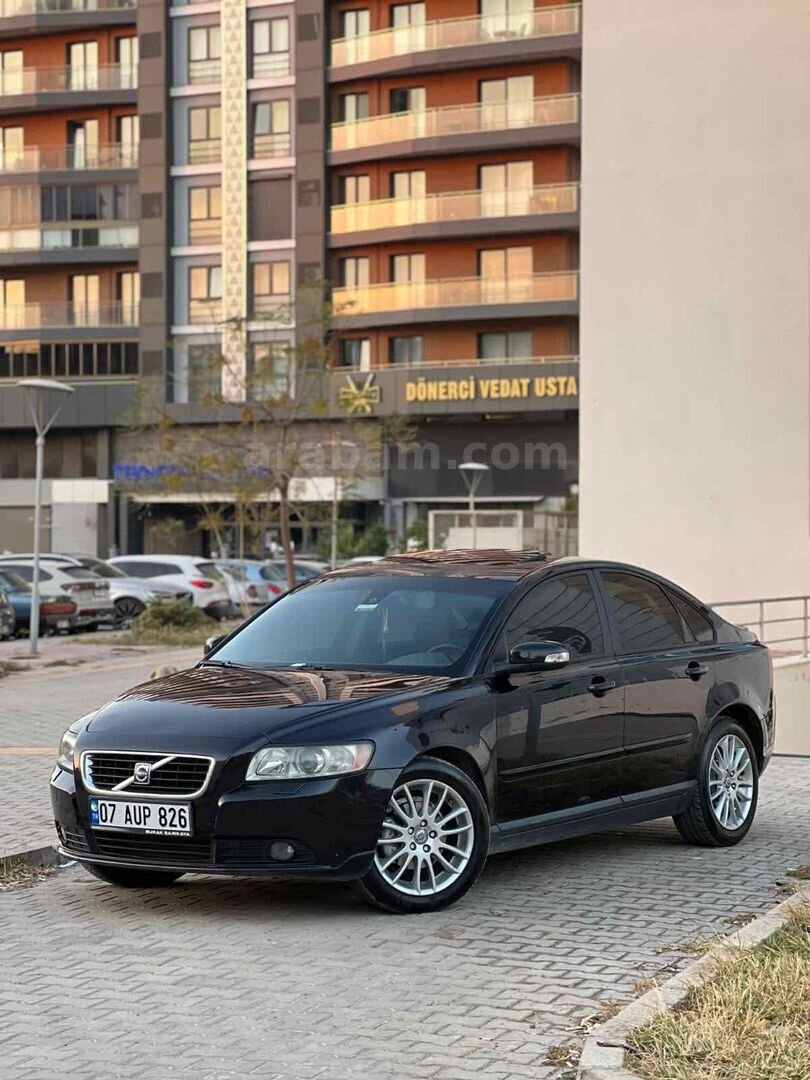 Sahibinden Volvo S40 1.6 D Dynamic 2008 Model İzmir 300.000 km Siyah 1