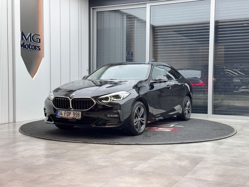 Galeriden BMW 2 Serisi 216d Gran Coupe Sport Line 2022 Model İstanbul 153.000 km Siyah