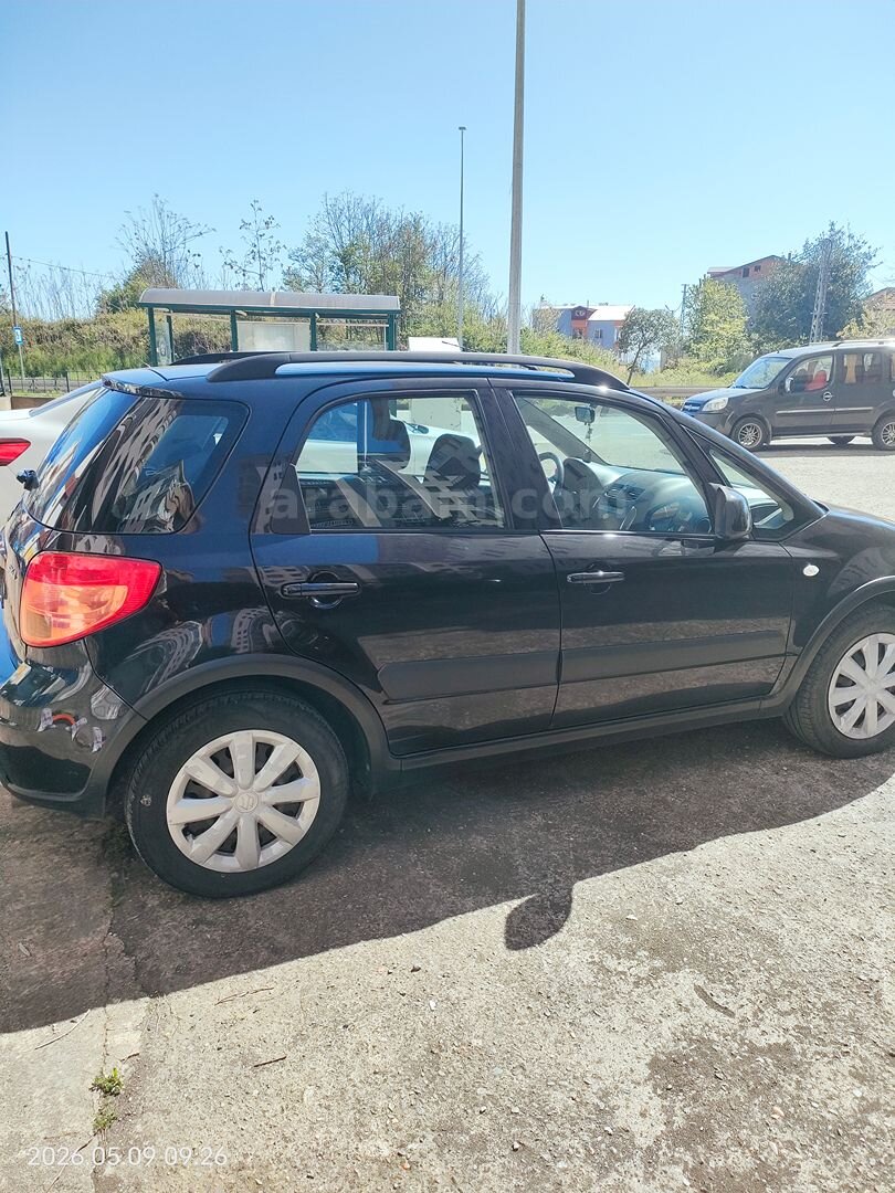 Sahibinden Suzuki SX4 GL 2012 Model Trabzon 140.000 km Siyah 4