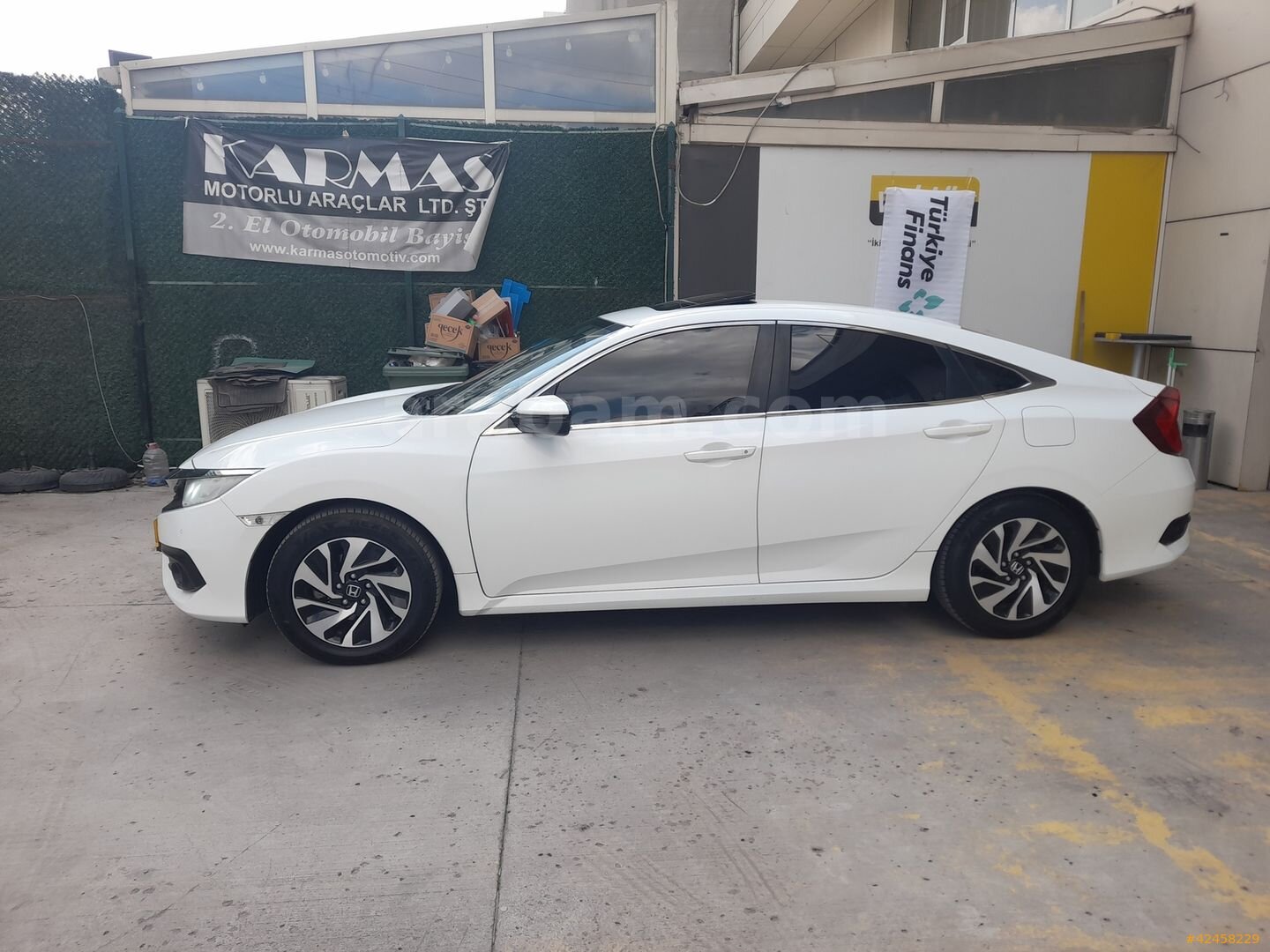 Galeriden Honda Civic 1.6i VTEC Eco Elegance 2019 Model Ankara 150.000 km Beyaz 7