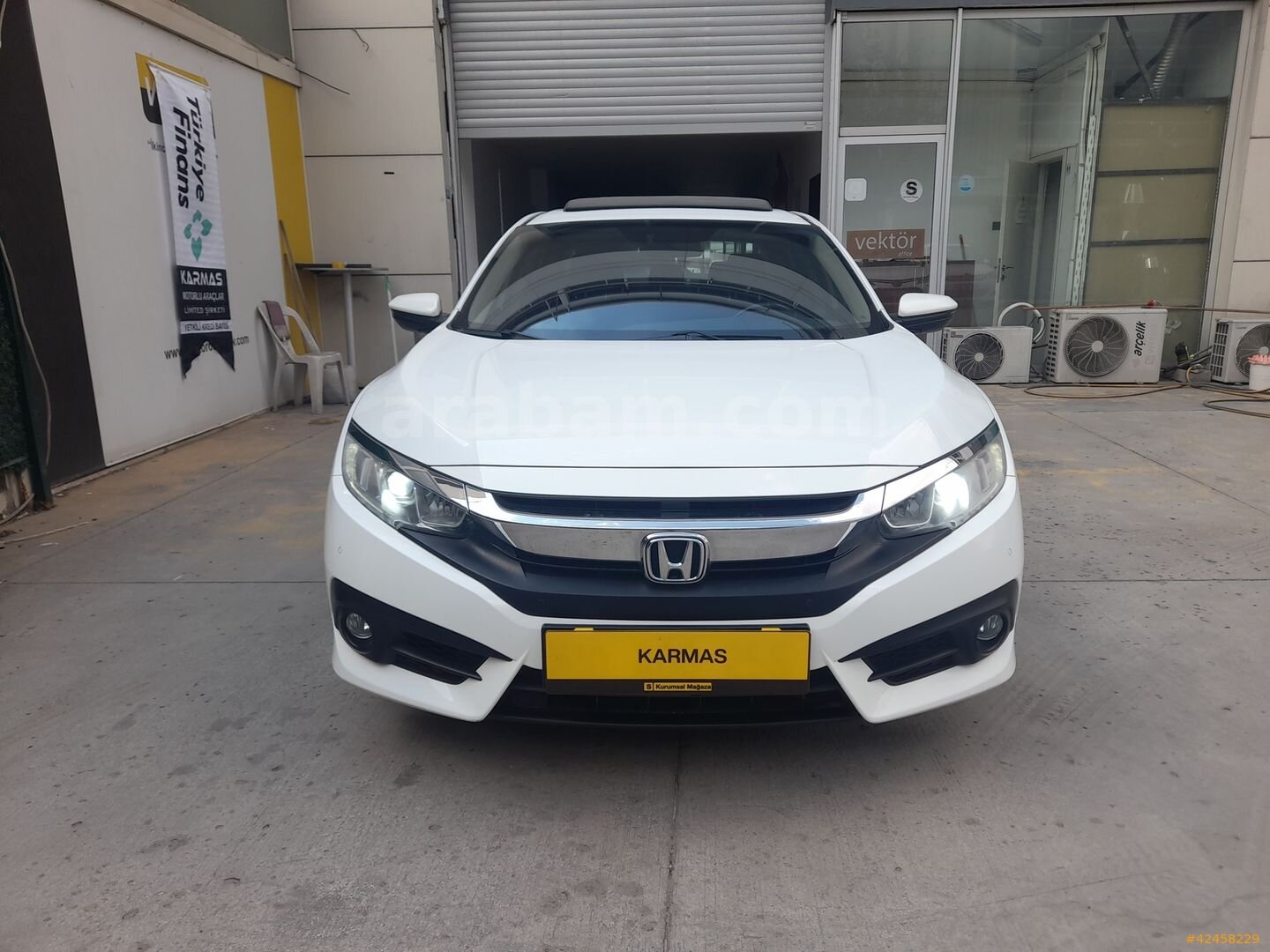 Galeriden Honda Civic 1.6i VTEC Eco Elegance 2019 Model Ankara 150.000 km Beyaz 1