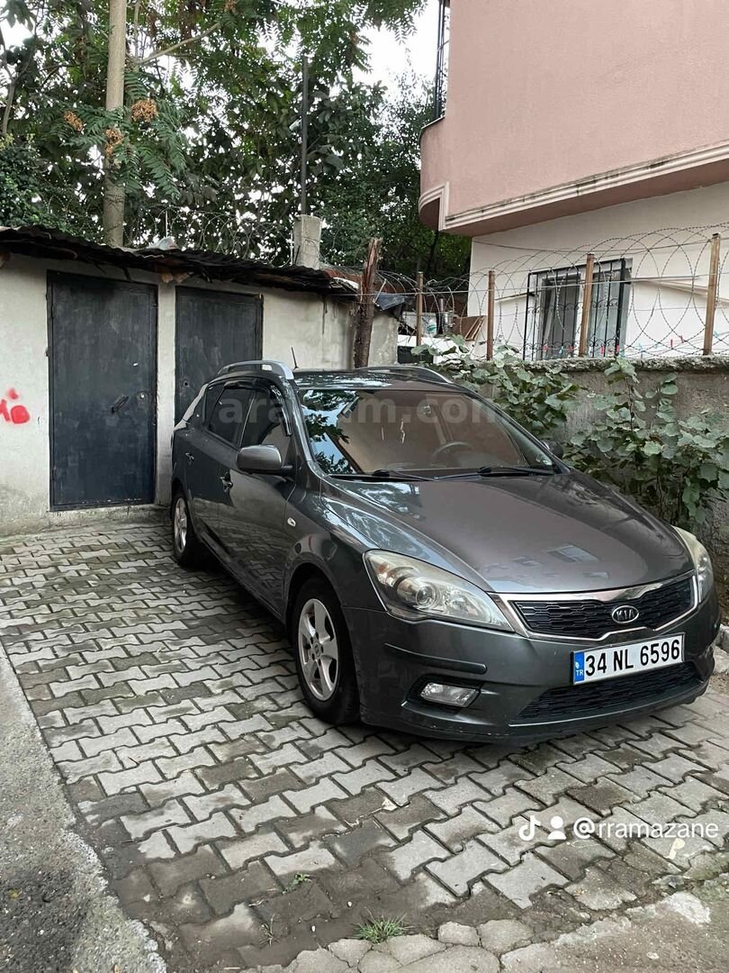 Sahibinden Kia Ceed 1.6 CRDi Cool SW 2011 Model İstanbul 237.500 km Füme 1