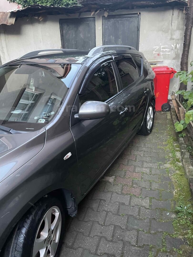 Sahibinden Kia Ceed 1.6 CRDi Cool SW 2011 Model İstanbul 237.500 km Füme 2