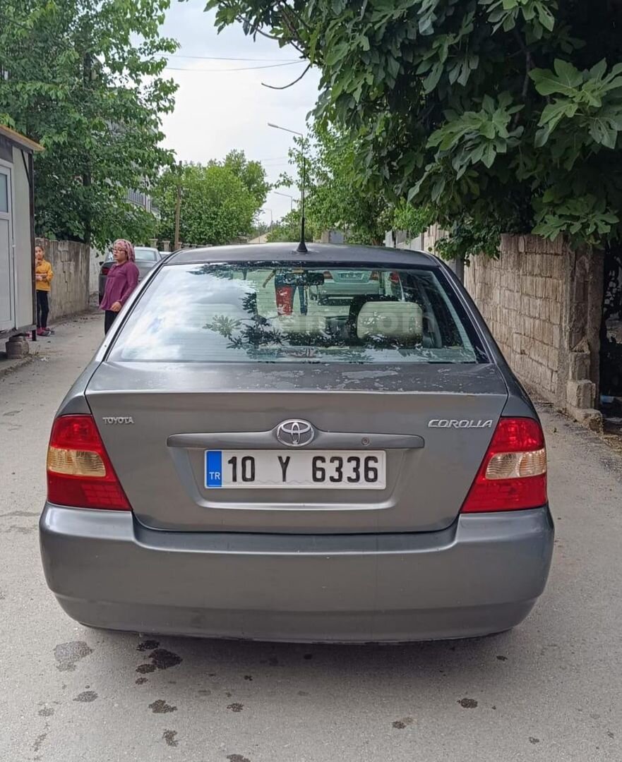 Sahibinden Toyota Corolla 1.6 Sol 2004 Model Şırnak 240.000 km Füme 1