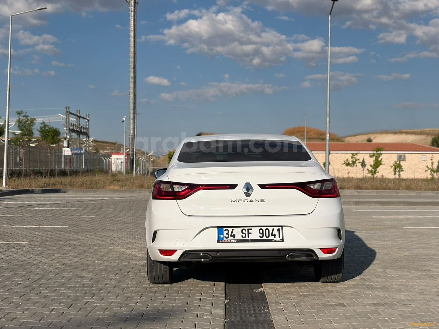 Galeriden Renault Megane 1.3 TCe Joy Comfort 2021 Model Yozgat 68.000 km Beyaz 7