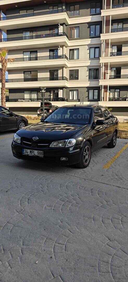 Sahibinden Nissan Almera 1.5 Luxury 2003 Model İstanbul 496.000 km Siyah 2