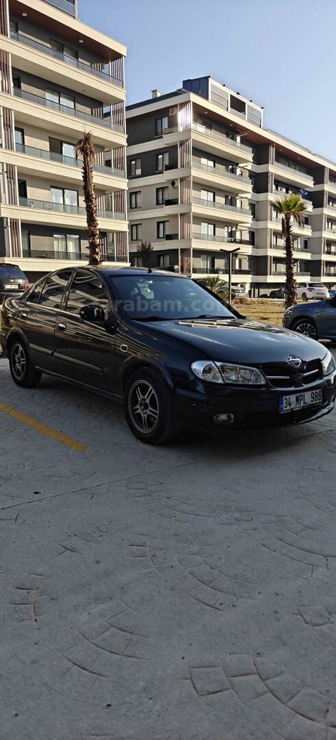 Sahibinden Nissan Almera 1.5 Luxury 2003 Model İstanbul 496.000 km Siyah 1