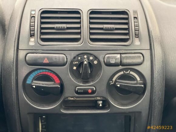 Galeriden Mitsubishi Carisma 1.6 GLX 2000 Model İzmir 215.000 km