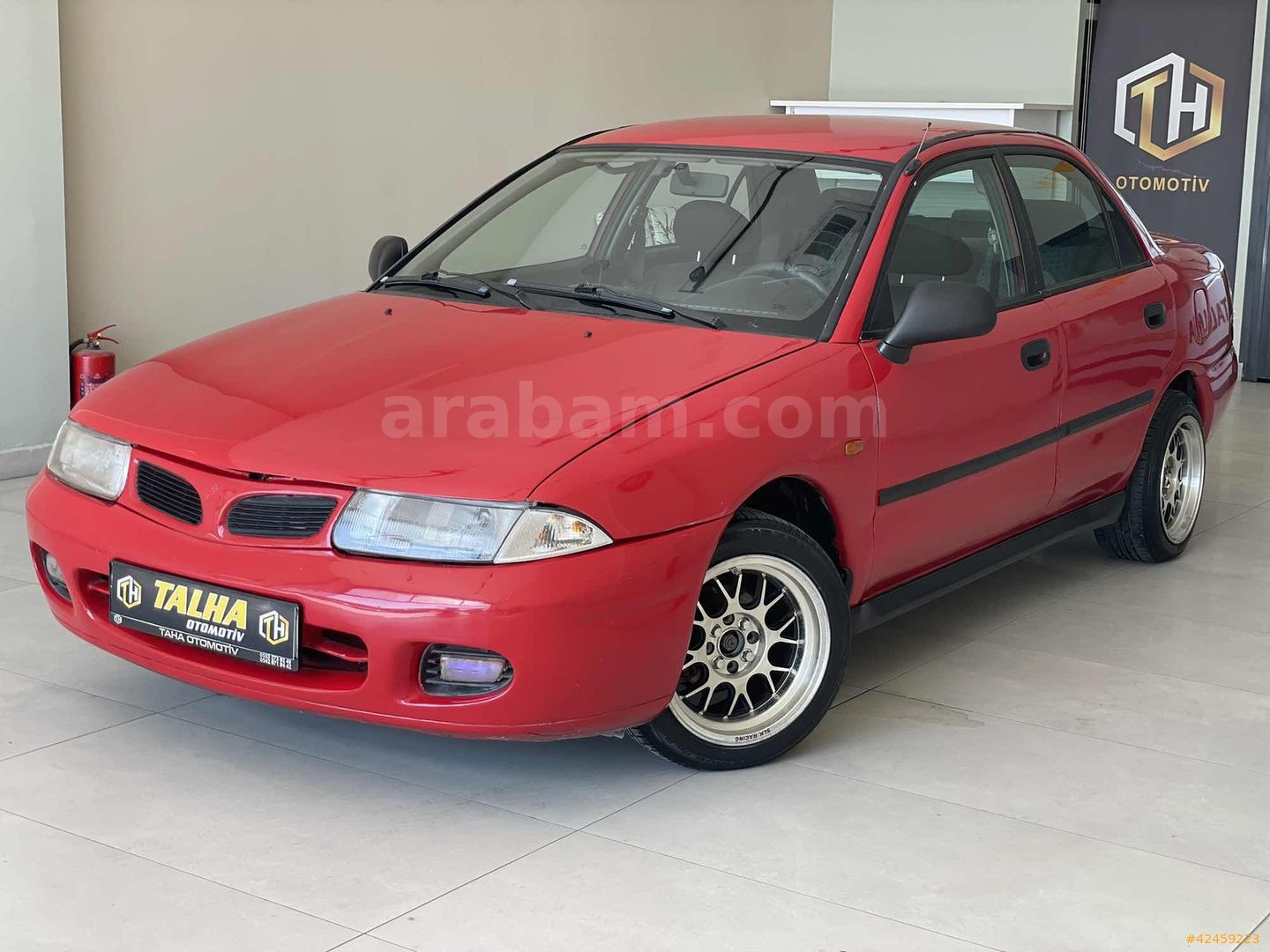 Galeriden Mitsubishi Carisma 1.6 GLX 2000 Model İzmir 215.000 km