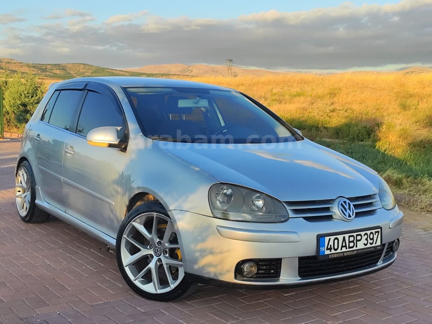 Galeriden Volkswagen Golf 1.6 Trendline 2004 Model Kırşehir 340.000 km Gri (Gümüş) 5