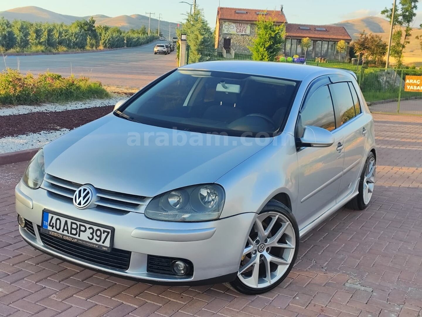 Galeriden Volkswagen Golf 1.6 Trendline 2004 Model Kırşehir 340.000 km Gri (Gümüş) 6