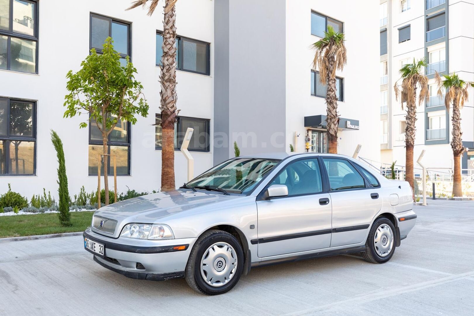 Sahibinden Volvo S40 1.6 2000 Model İzmir 147.500 km Gri (Gümüş) 2