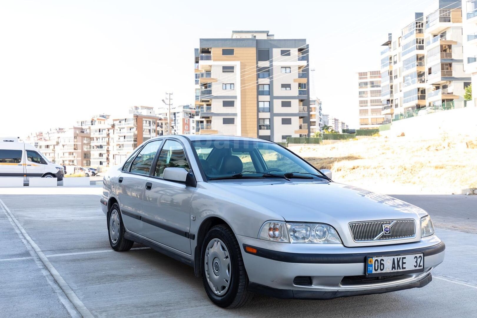 Sahibinden Volvo S40 1.6 2000 Model İzmir 147.500 km Gri (Gümüş) 1