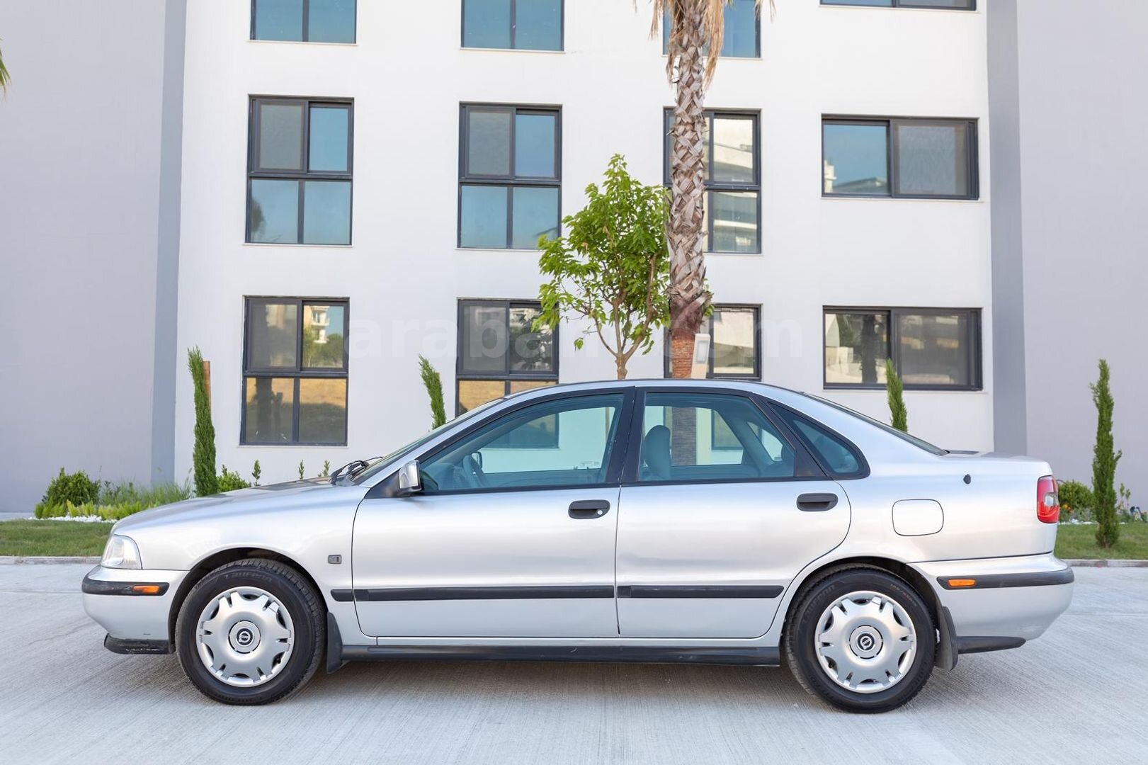 Sahibinden Volvo S40 1.6 2000 Model İzmir 147.500 km Gri (Gümüş) 3
