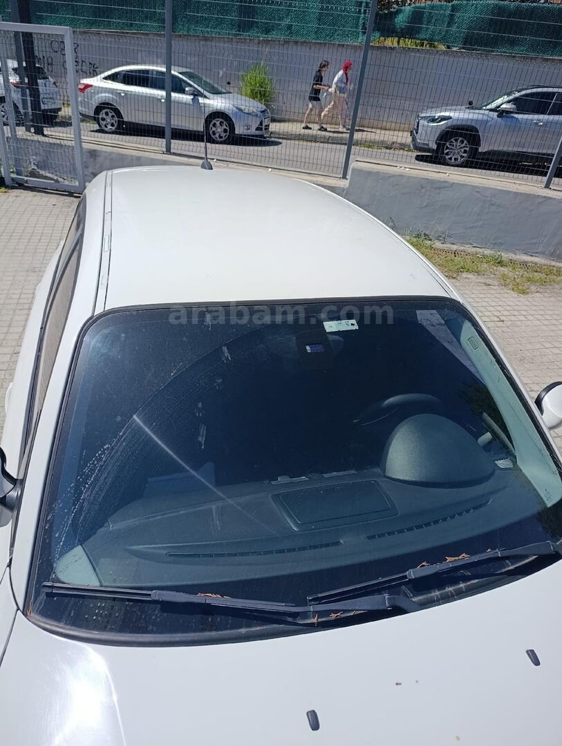 Sahibinden BMW 1 Serisi 116i Premium 2009 Model İstanbul 265.000 km Beyaz 5