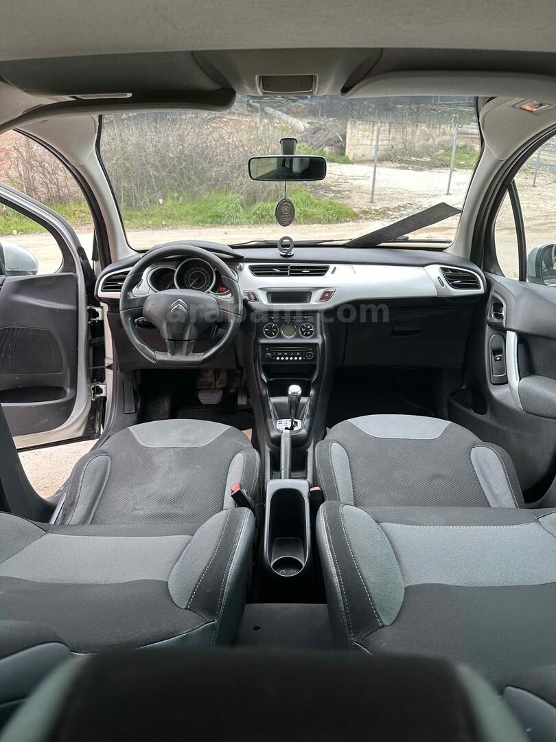 Sahibinden Citroen C3 1.6 VTi Exclusive 2011 Model Bilecik 165.000 km Gri 7