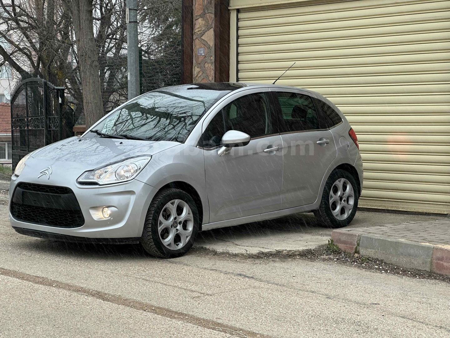 Sahibinden Citroen C3 1.6 VTi Exclusive 2011 Model Bilecik 165.000 km Gri 2