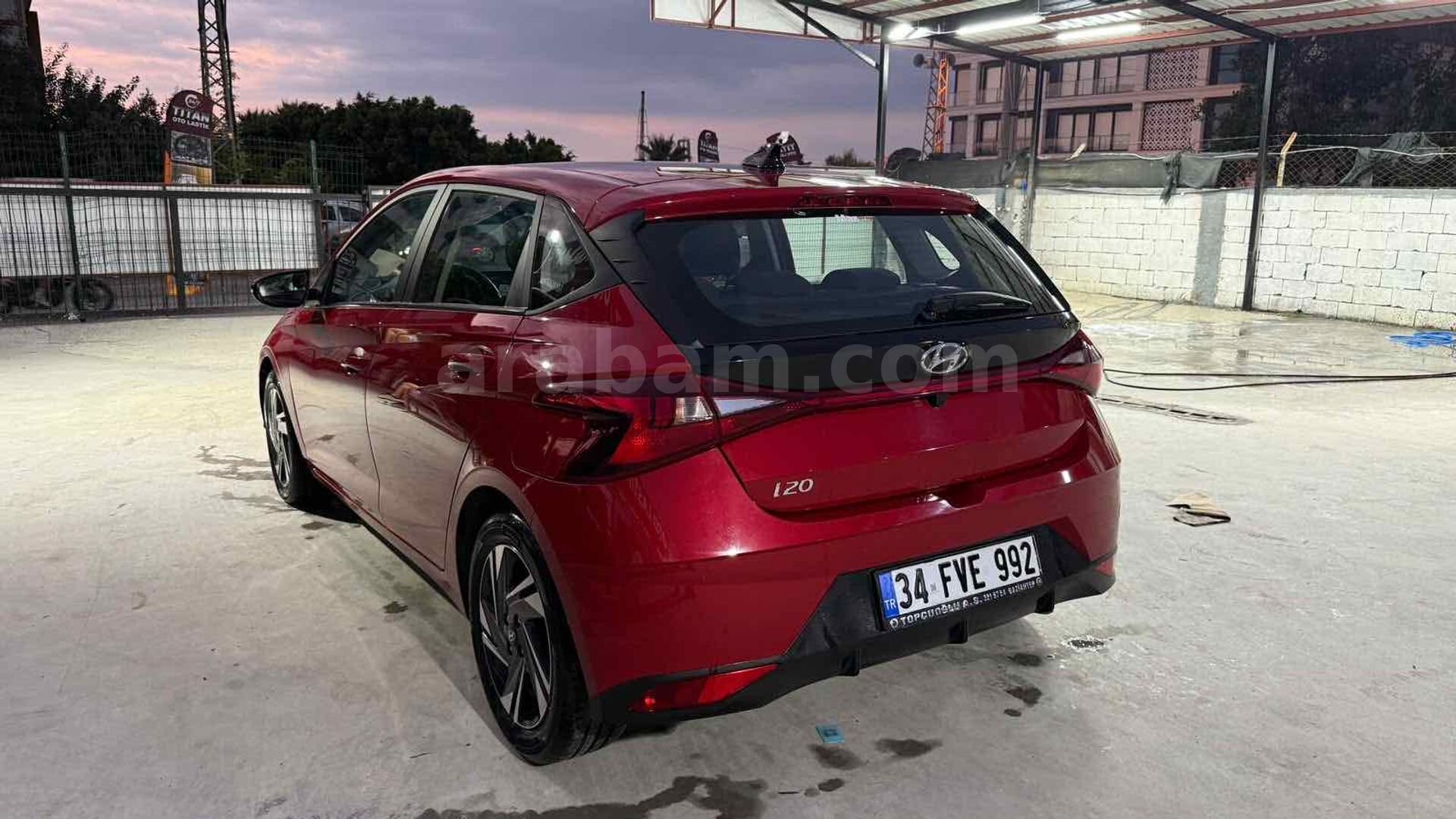 Sahibinden Hyundai i20 1.4 MPI Style 2022 Model Hatay 36.500 km Kırmızı 3