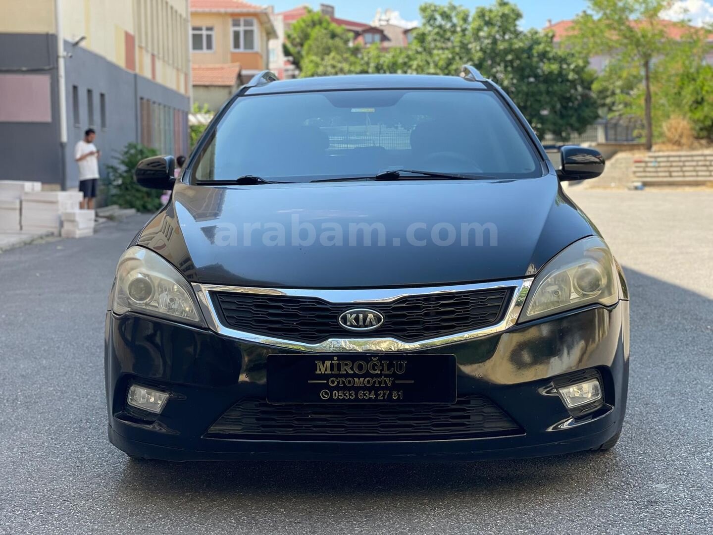 Galeriden Kia Ceed 1.6 CRDi Motion SW 2012 Model İstanbul 209.000 km Siyah 2
