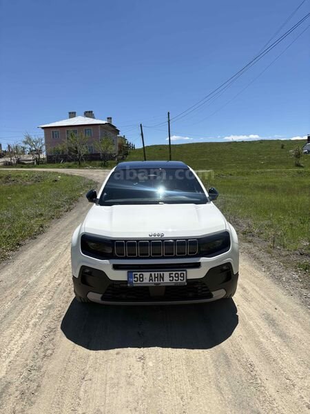 Sahibinden Jeep Avenger Hybrid 1.2 Summit 2026 Model Sivas 6.001 km Beyaz