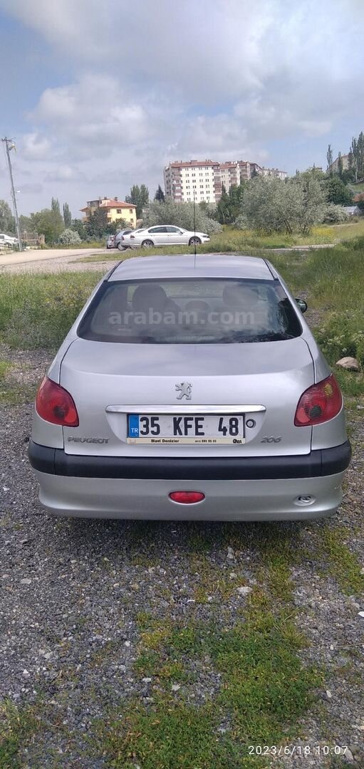 Sahibinden Peugeot 206 1.4 Executive 2010 Model Ankara 125.000 km Gri (Gümüş) 5