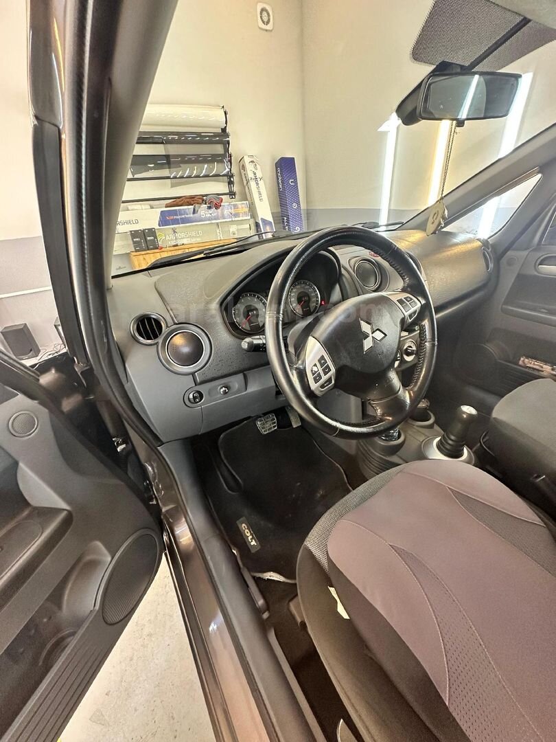 Sahibinden Mitsubishi Colt 1.3 Invite 2011 Model Kırklareli 150.000 km Kahverengi 3