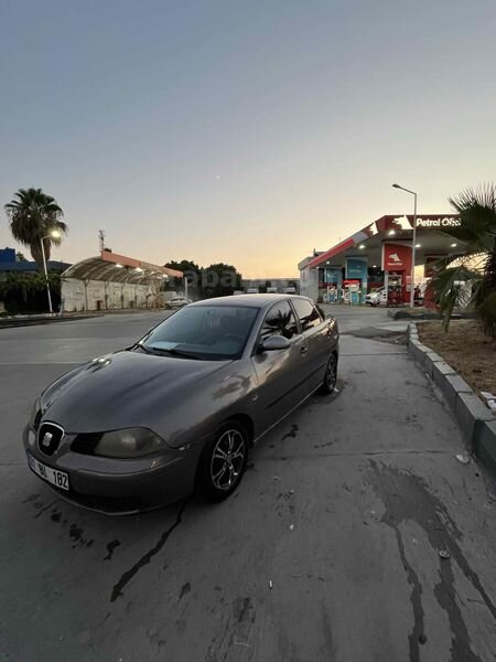 Sahibinden Seat Cordoba 1.6 Stella 2003 Model Adana 336.000 km Füme