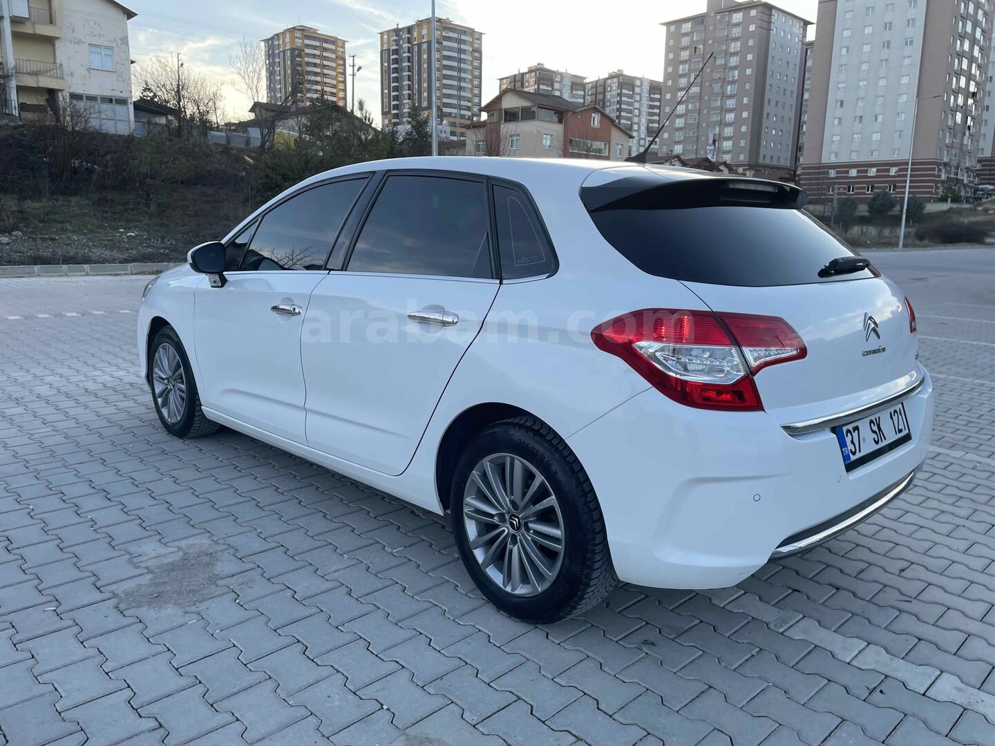 Sahibinden Citroen C4 1.6 HDi Confort Plus 2012 Model Kastamonu 200.000 km Beyaz 4