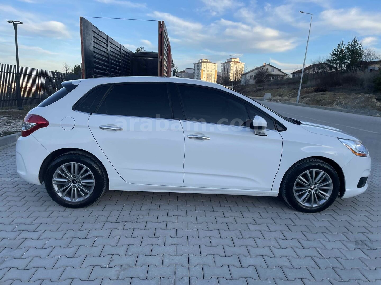 Sahibinden Citroen C4 1.6 HDi Confort Plus 2012 Model Kastamonu 200.000 km Beyaz 7