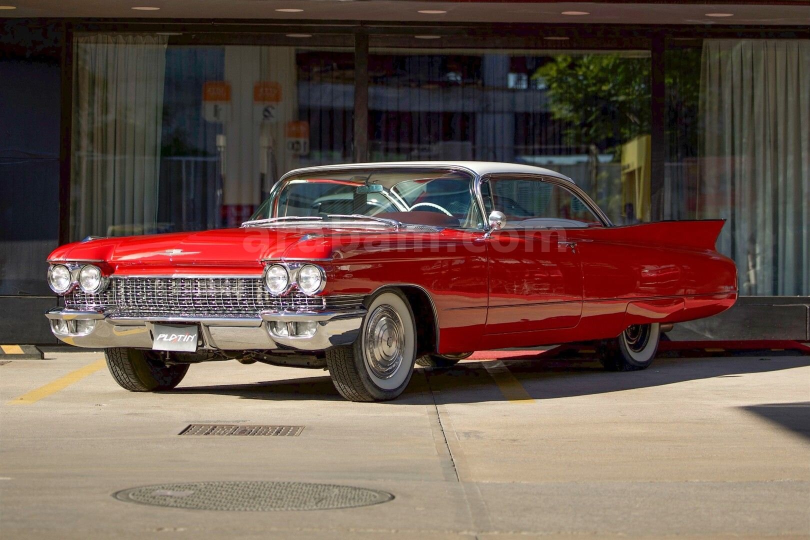 Galeriden Cadillac DeVille 4.6 Concours 1960 Model İstanbul 72.500 km Kırmızı 1