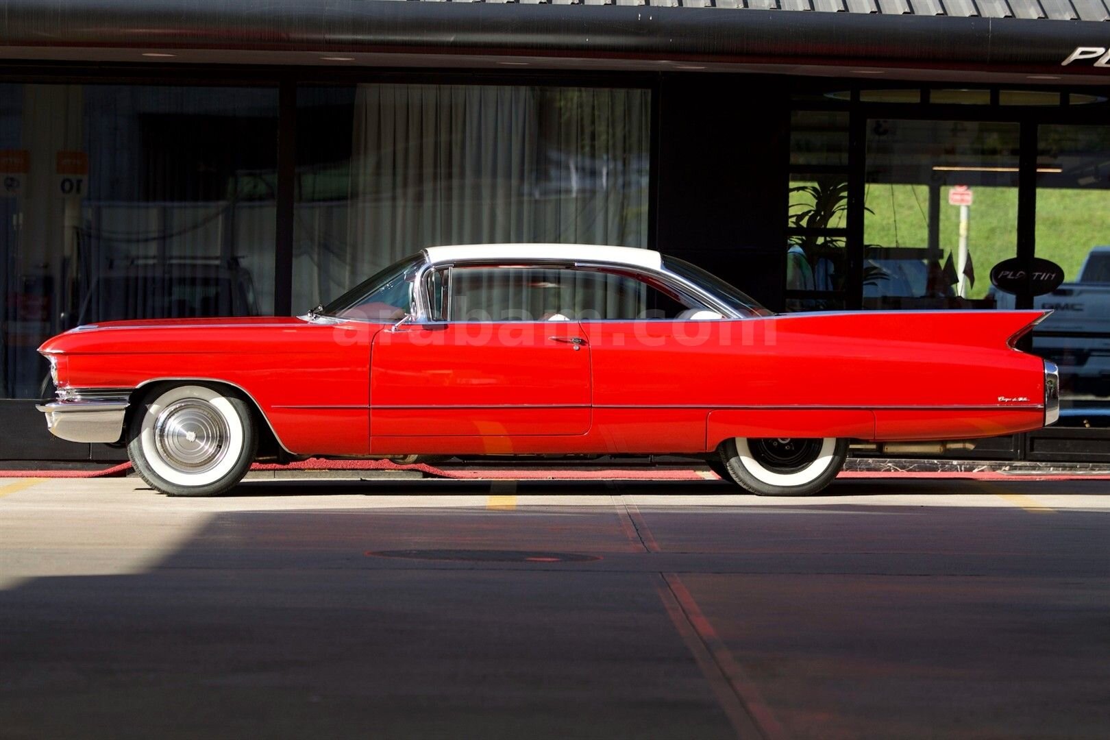 Galeriden Cadillac DeVille 4.6 Concours 1960 Model İstanbul 72.500 km Kırmızı 3