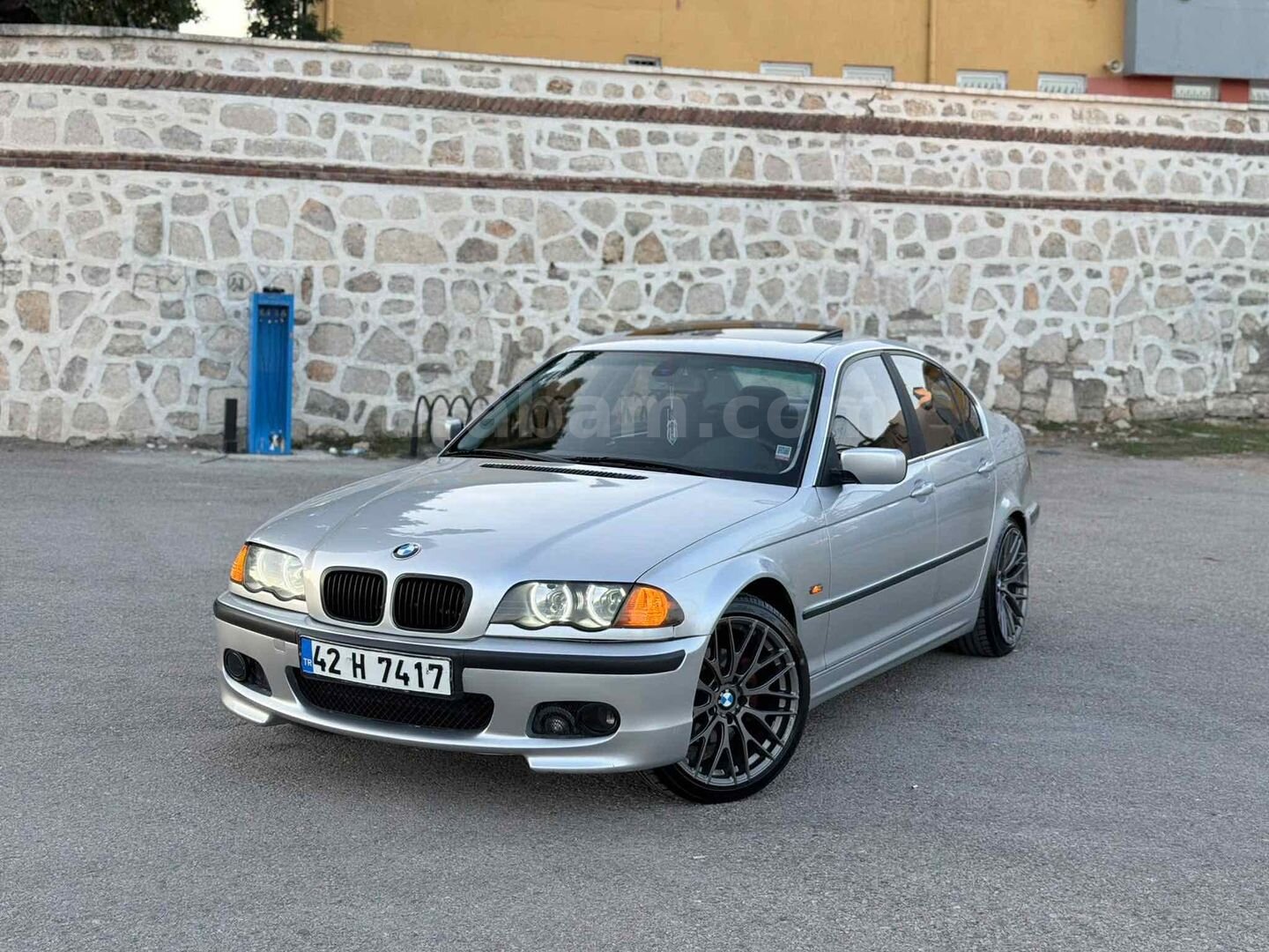 Galeriden BMW 3 Serisi 320i 1998 Model Isparta 396.000 km Gri (metalik) 3