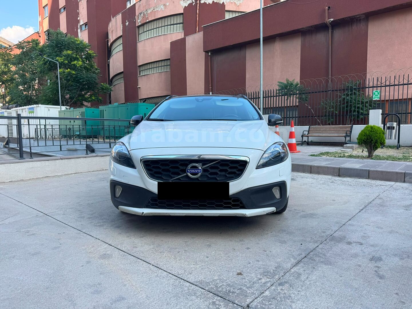 Sahibinden Volvo V40 Cross Country 1.6 D Premium 2013 Model Ankara 388.000 km Beyaz 2