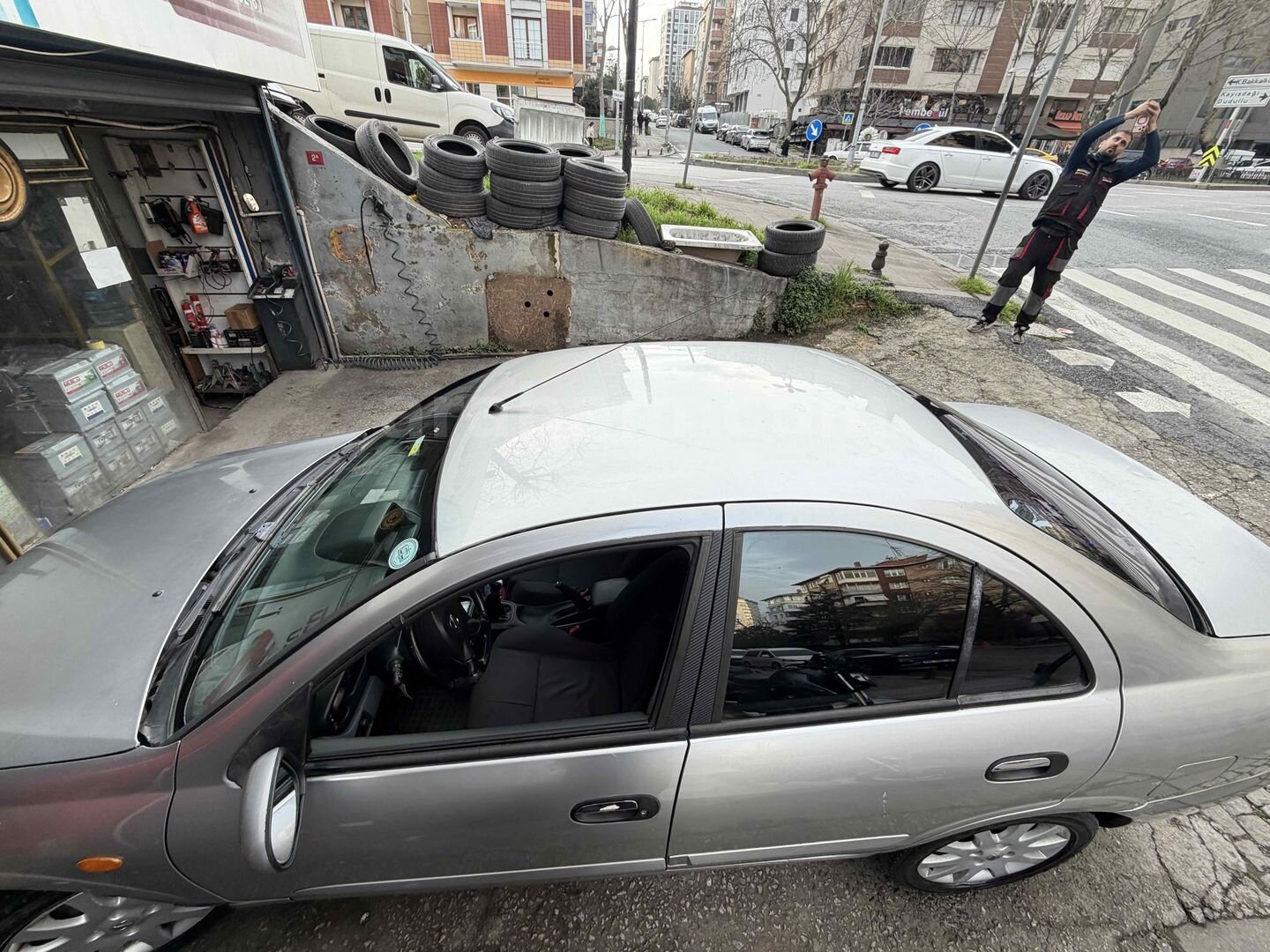 Sahibinden Nissan Almera 1.5 Tekna 2005 Model İstanbul 126.000 km Gri 7