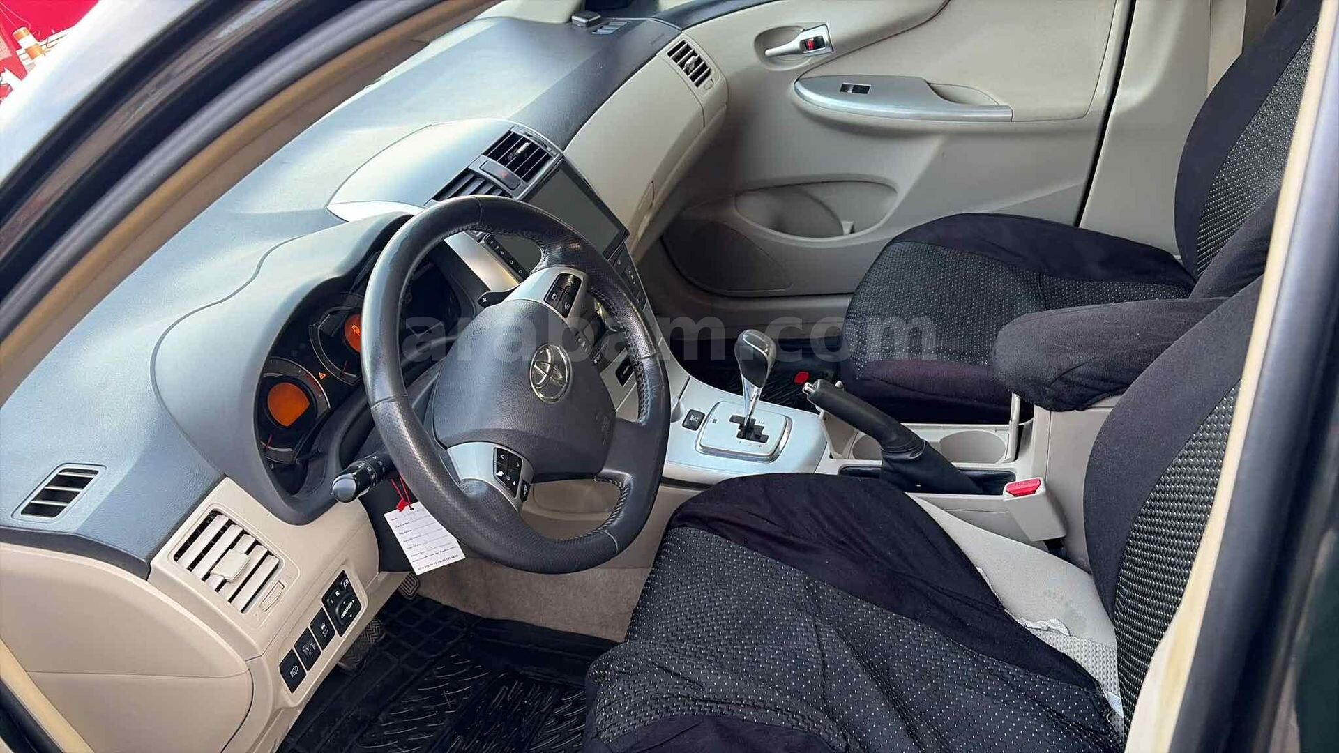Sahibinden Toyota Corolla 1.4 D-4D Elegant 2011 Model İstanbul 178.000 km Siyah 4
