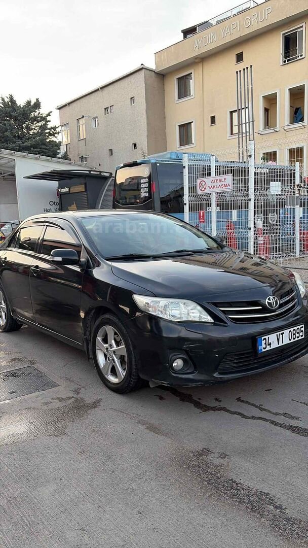 Sahibinden Toyota Corolla 1.4 D-4D Elegant 2011 Model İstanbul 178.000 km Siyah 2