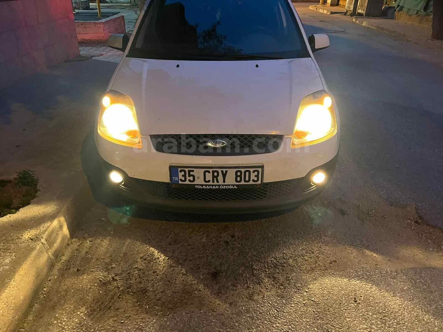 Sahibinden Ford Fiesta 1.4 Comfort 2006 Model İzmir 138.000 km Beyaz 3