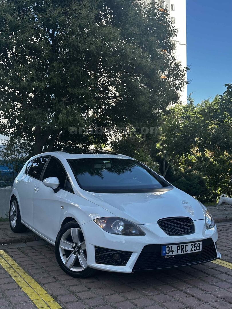 Galeriden Seat Leon 1.6 TDI CR Style 2010 Model Gaziantep 255.000 km Beyaz 3
