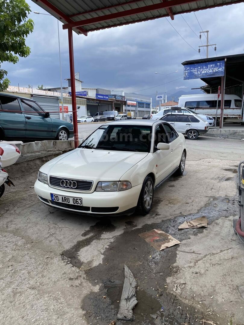 Sahibinden Audi A4 Sedan 1.8 1995 Model Denizli 320.000 km Beyaz 2