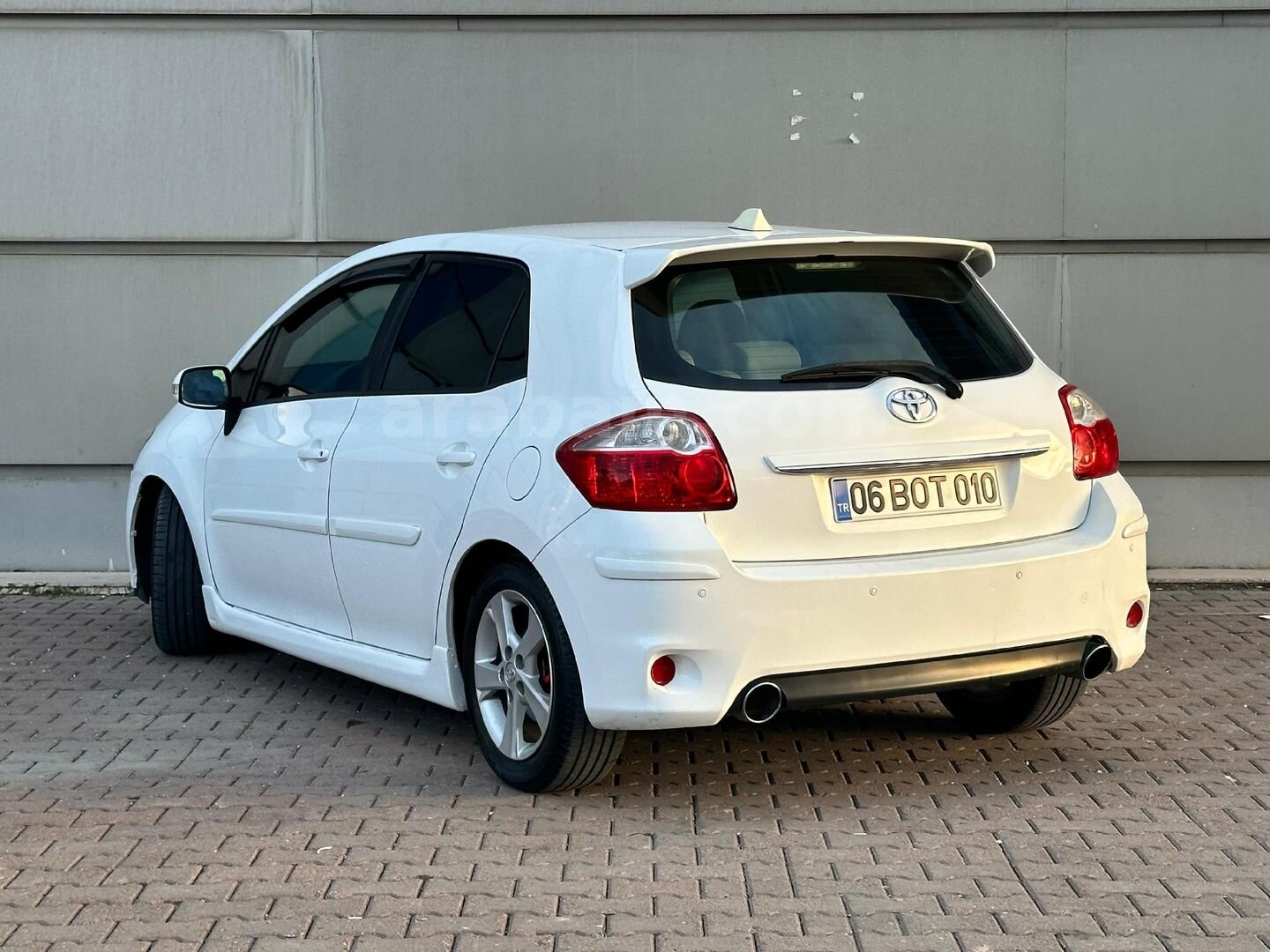 Sahibinden Toyota Auris 1.6 Comfort Extra 2012 Model Ankara 307.000 km Beyaz 3