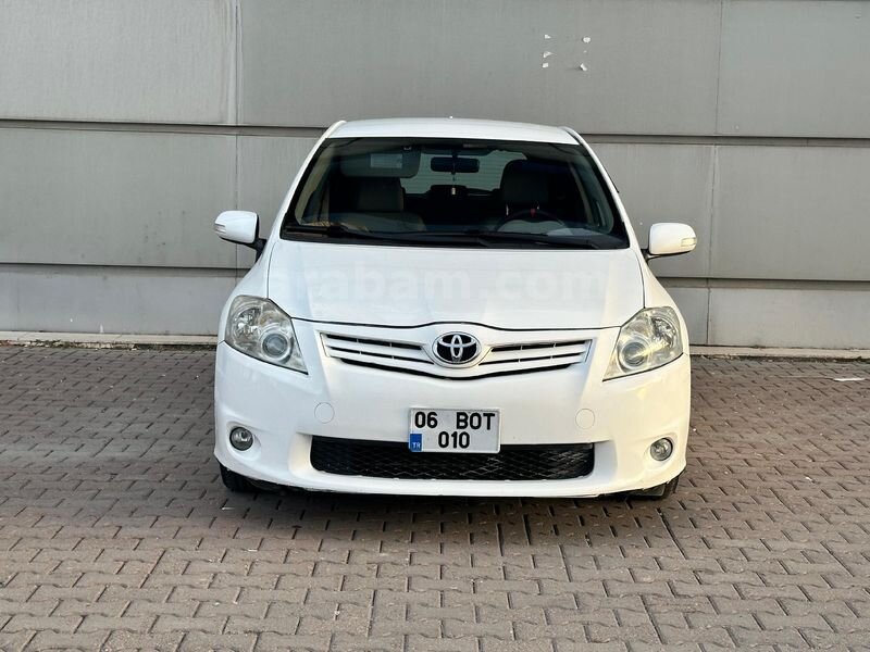 Sahibinden Toyota Auris 1.6 Comfort Extra 2012 Model Ankara 307.000 km Beyaz