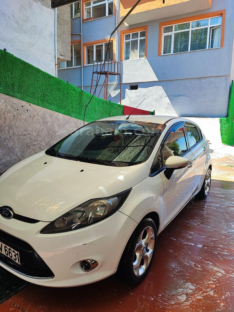 Sahibinden Ford Fiesta 1.4 TDCi Trend 2012 Model Ankara 288.500 km Beyaz 1