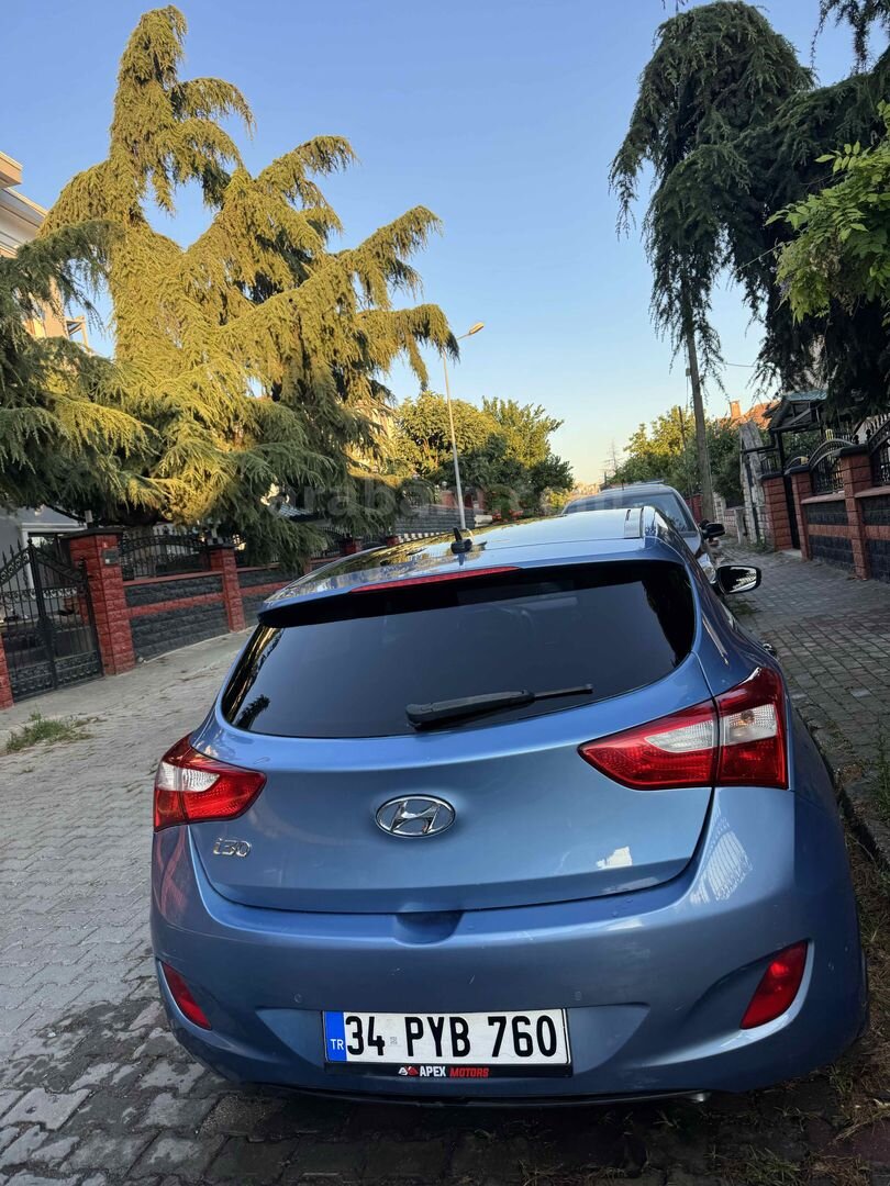 Sahibinden Hyundai i30 1.6 GDI Elite 2014 Model İstanbul 135.000 km Mavi 6