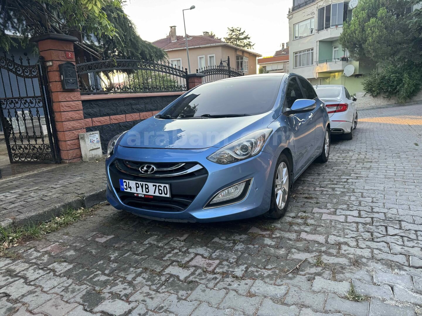 Sahibinden Hyundai i30 1.6 GDI Elite 2014 Model İstanbul 135.000 km Mavi 3