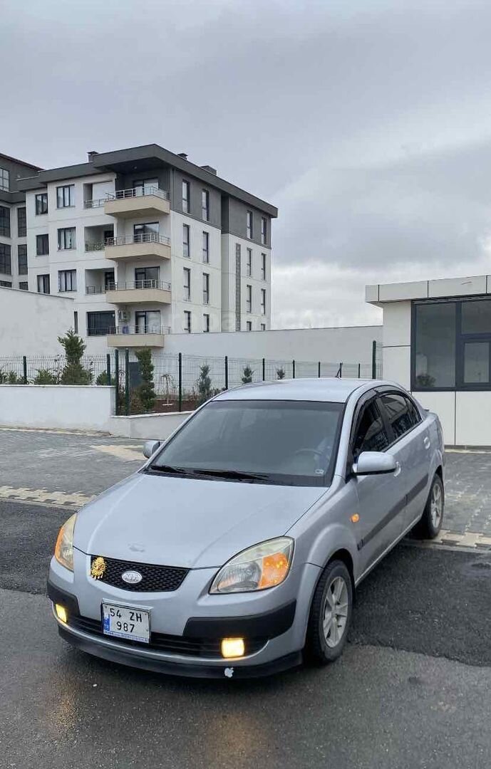 Sahibinden Kia Rio 1.5 CRDi EX Advance 2009 Model Konya 360.000 km Gri 5