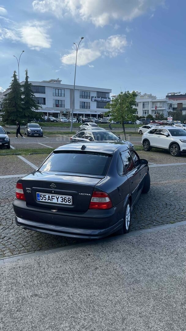 Sahibinden Opel Vectra 1.6 GL 1996 Model Samsun 200.000 km Siyah 7