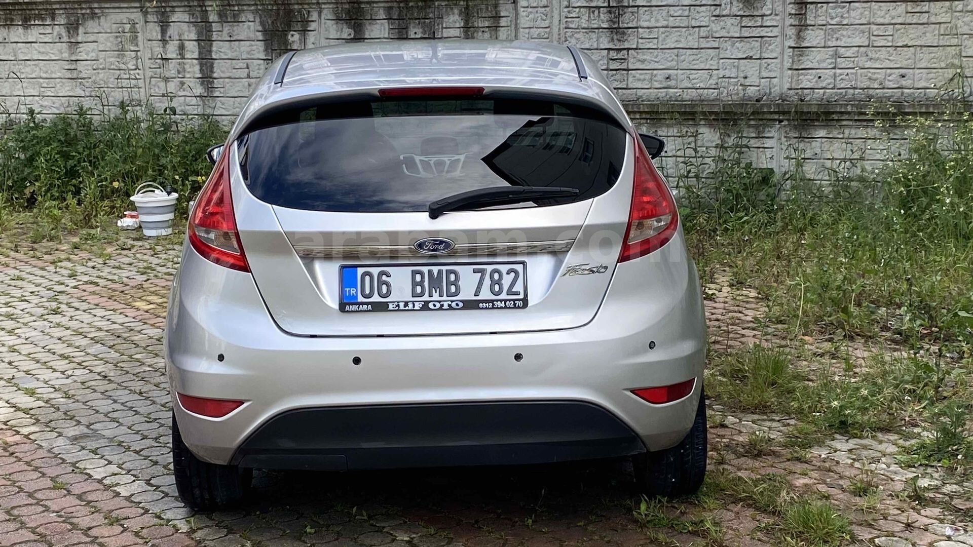 Sahibinden Ford Fiesta 1.4 Titanium 2010 Model Samsun 165.000 km Gri (Gümüş) 6