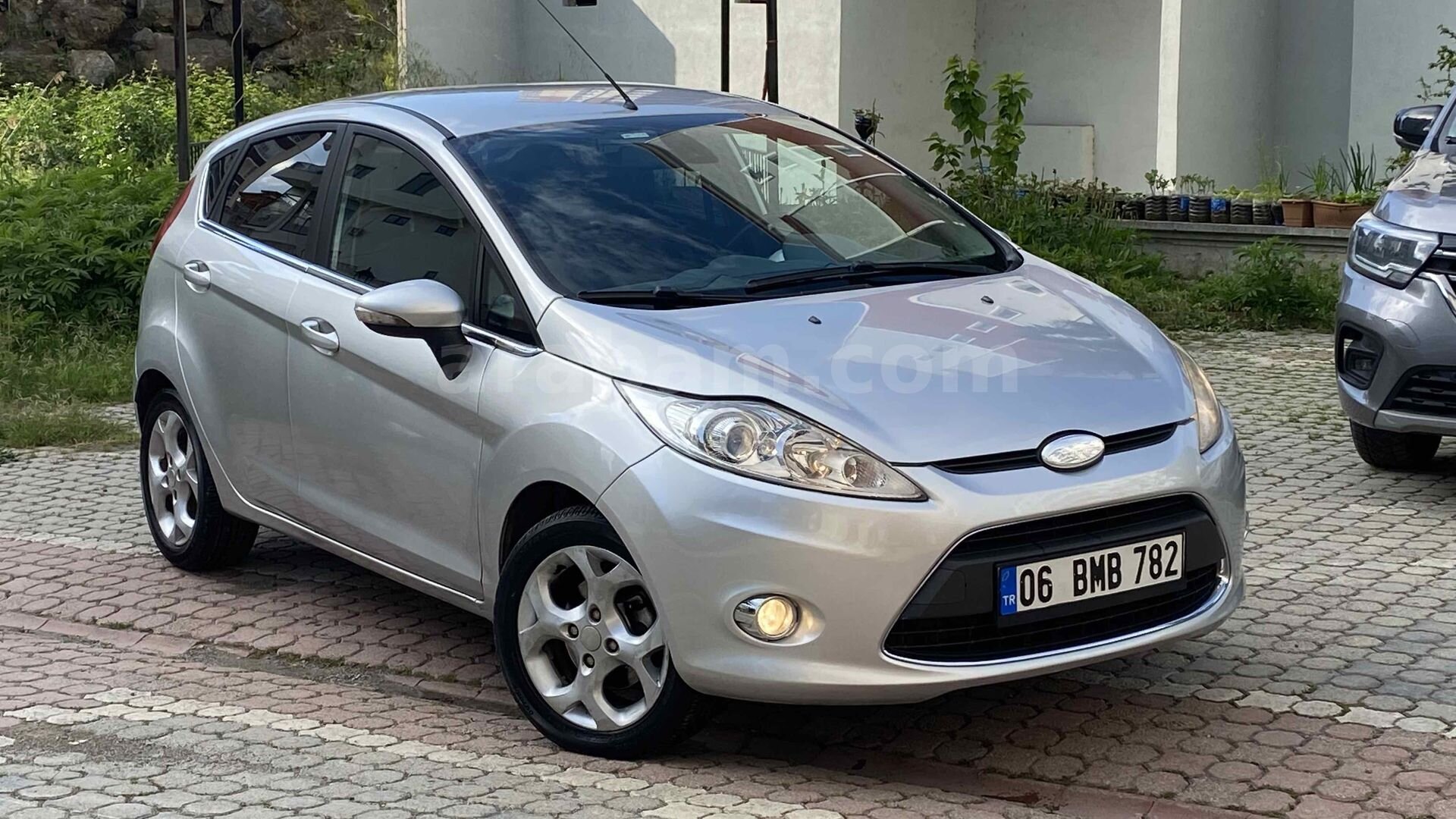 Sahibinden Ford Fiesta 1.4 Titanium 2010 Model Samsun 165.000 km Gri (Gümüş) 2